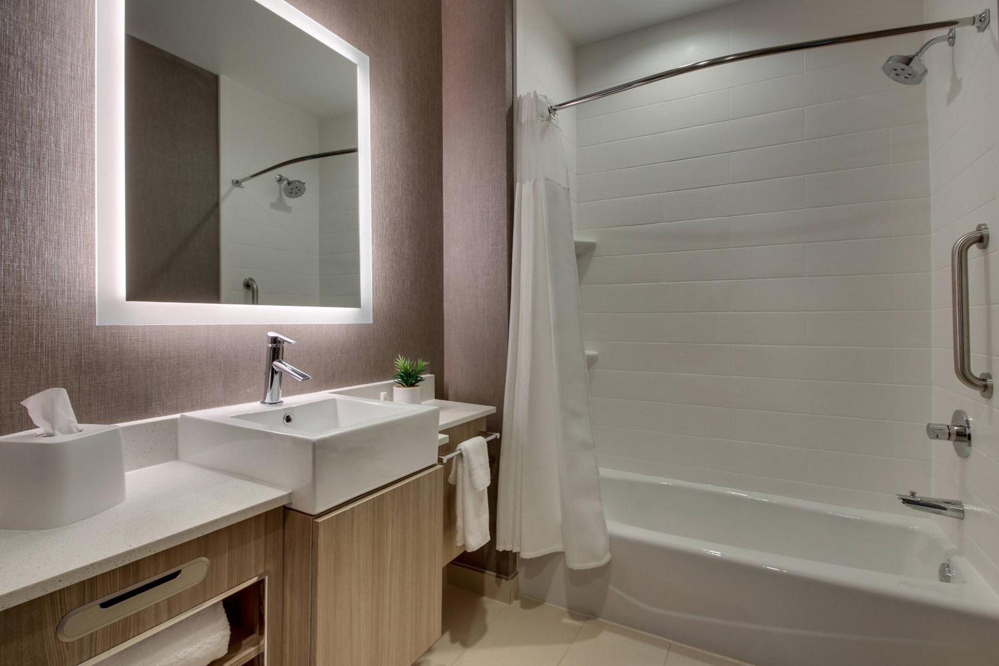 Springhill Suites By Marriott Gulfport I-10 Exterior photo