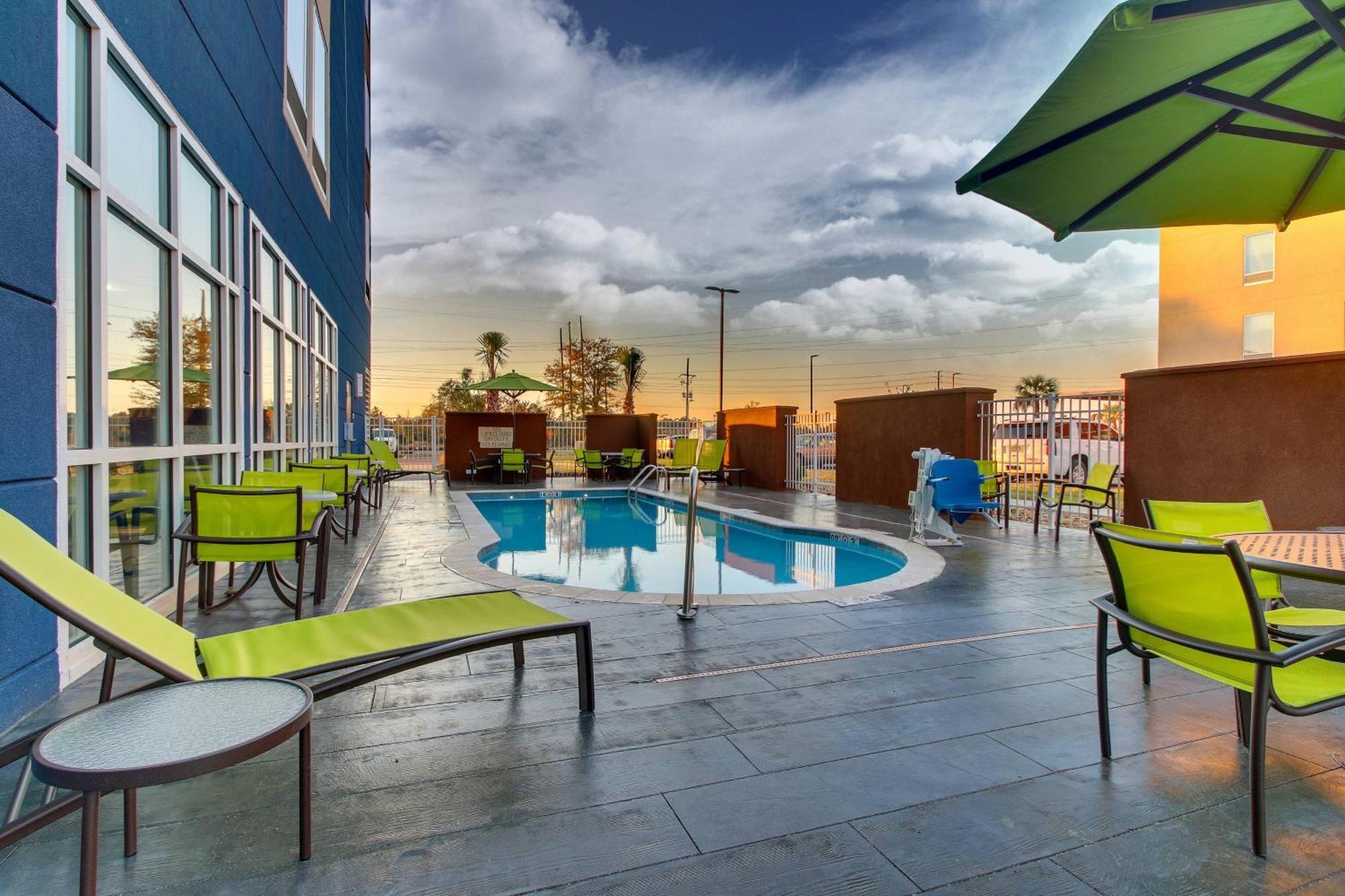 Springhill Suites By Marriott Gulfport I-10 Exterior photo
